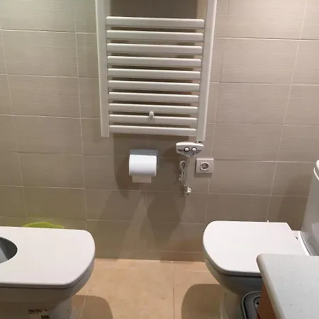 Piso Entero De 4 Pers. Enfrente Playas, Jardin, Bosque. Apartmán