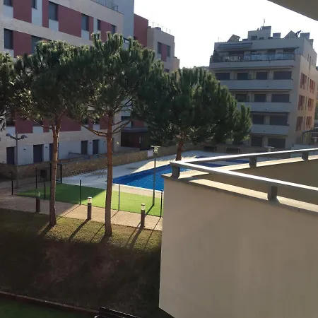Piso Entero De 4 Pers. Enfrente Playas, Jardin, Bosque. *